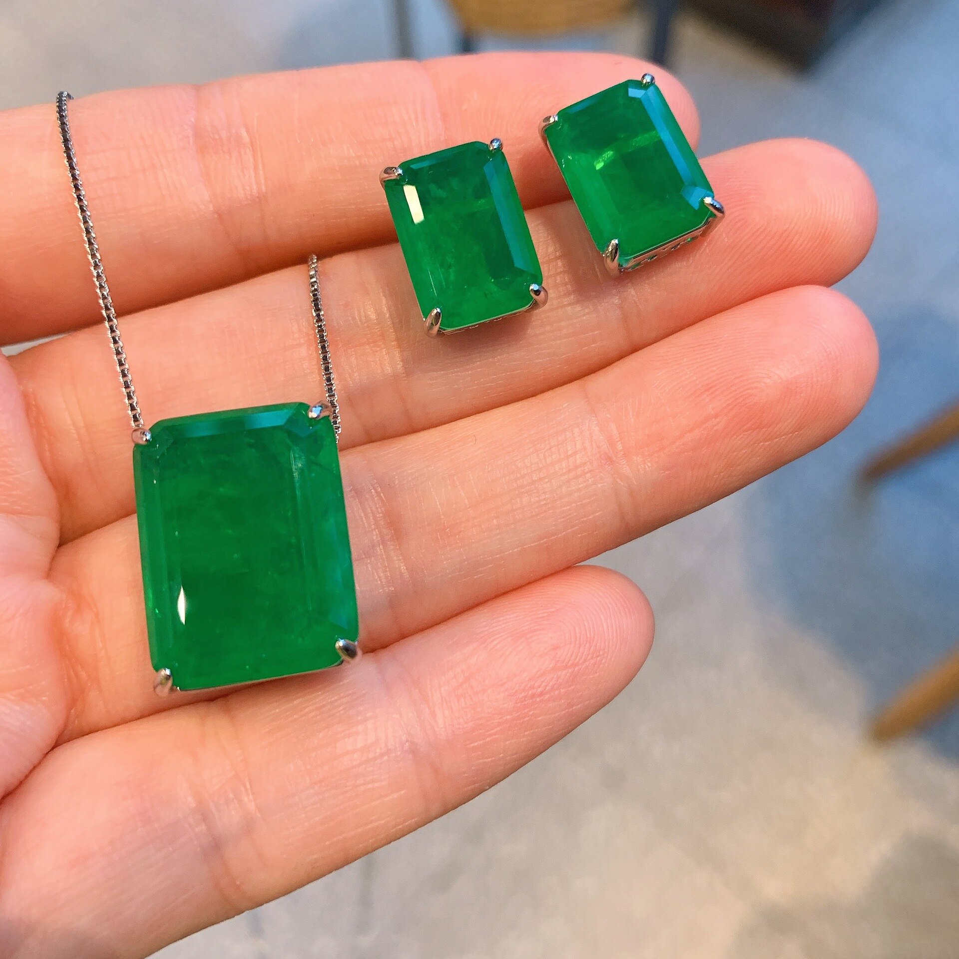 Emerald-Green-Paraiba-Rectangle-Pendant-Ear-Studs-Earring-Set-Wholesale-925-Sterling-Silver-Vintage-Jewelry-Trend.jpg