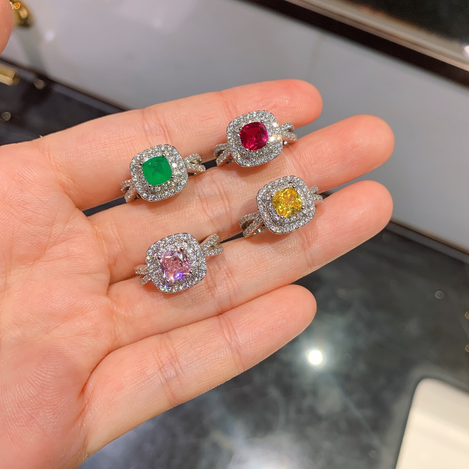 Small-Fresh-Exquisite-Luxurious-Square-Emeralds-Sapphire-Stone-Open-Adjustable-Vintage-Rings-for-Women-Accessori-Free.jpg